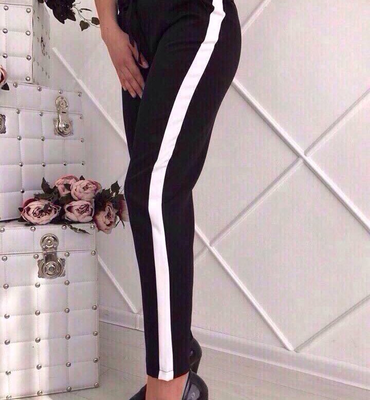 Брюки медицинские женские Виктория спандекс, черный, белый) Брюки медицинские женские Виктория спандекс, черный, белый)